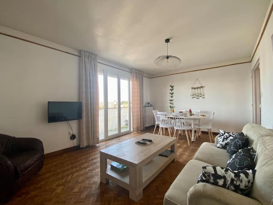 Le Buffel - Appartement 4 Chambres, Parking, Wi-Fi, Tram - 8Pers 蒙彼利埃 外观 照片